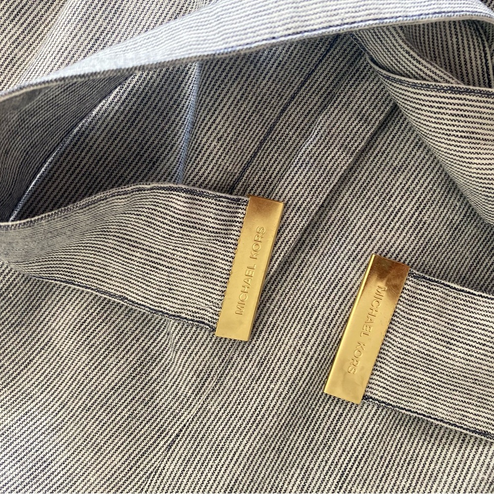 Michael Kors wide-legged pants with tie belt. - Picture 4 of 5